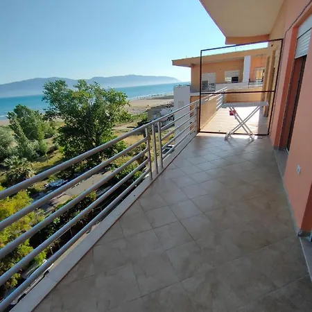 Apartment Comfortable Beachfront Vlore