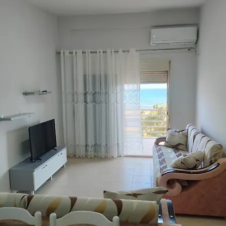 Comfortable Beachfront Apartment