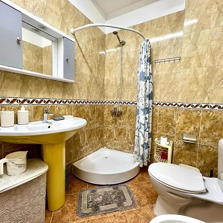 Comfortable Beachfront Vlore