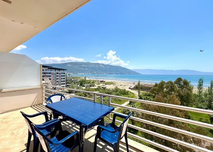 Comfortable Beachfront Appartamento Vlorë